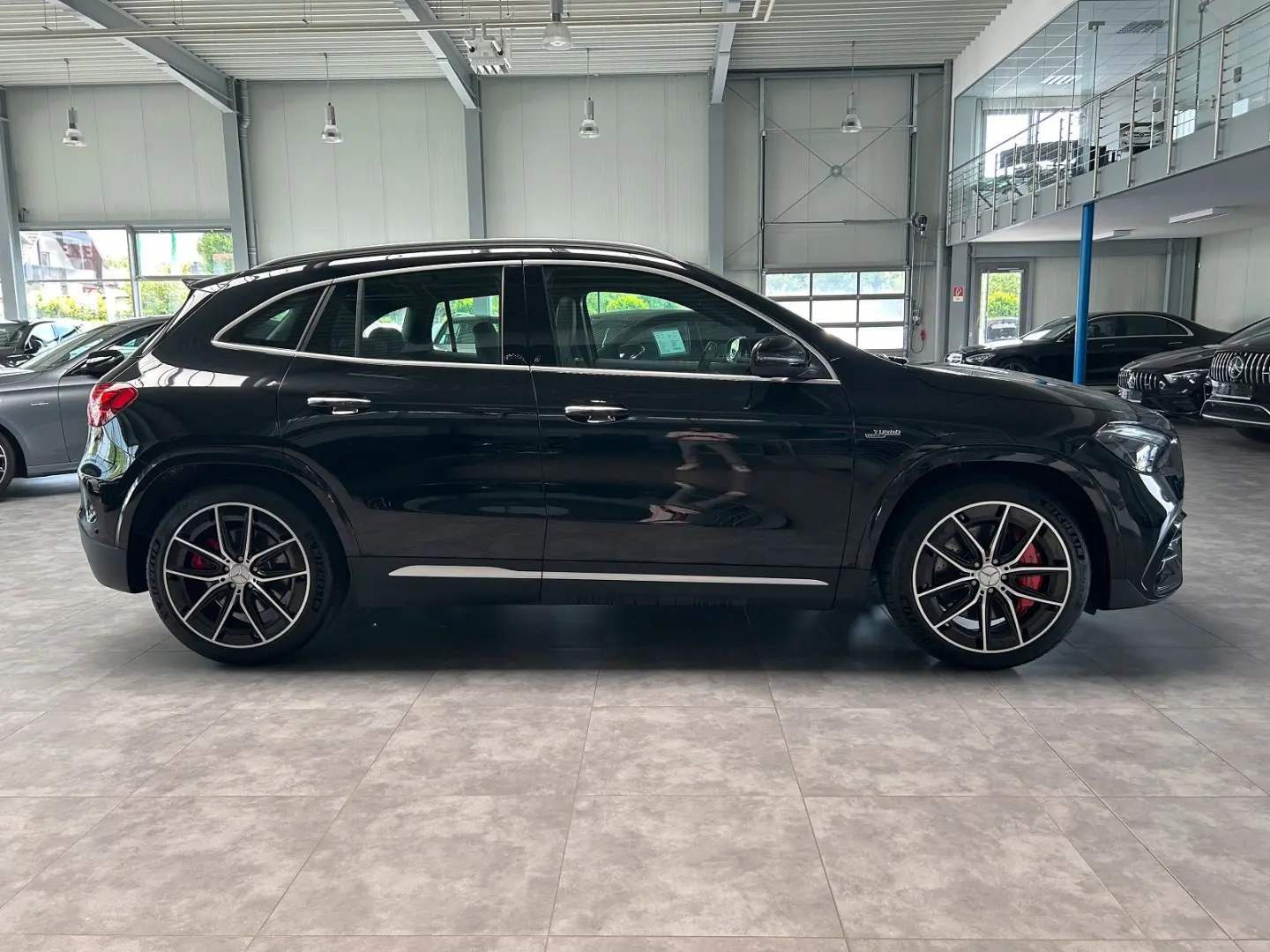 GLA 45 AMG S 4M+ DISTRONIC-AHK-PER.SITZ-PANORAMA