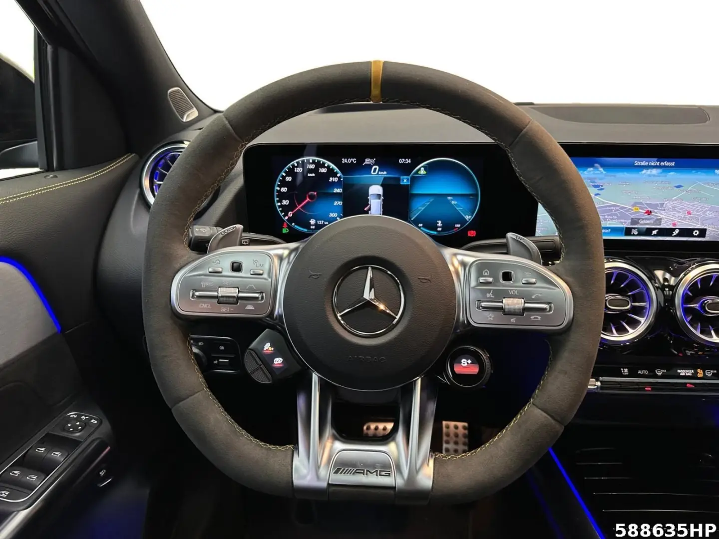 GLA 45 AMG S 4MATIC+  Night Panorama 21