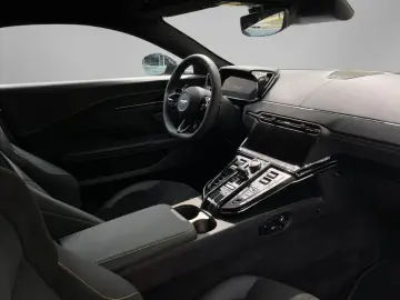 Aston Martin V8 Vantage MY25 / Carbon/ Soundsystem