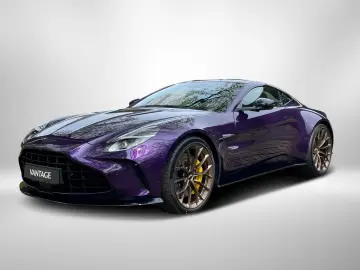 Aston Martin V8 Vantage MY25 / Carbon/ Soundsystem