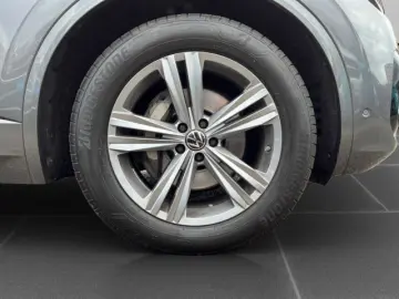 Touareg 3.0 TDI R-Line AHK+Pano