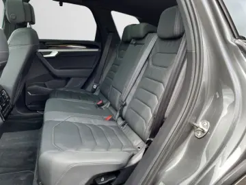 Touareg 3.0 TDI R-Line AHK+Pano