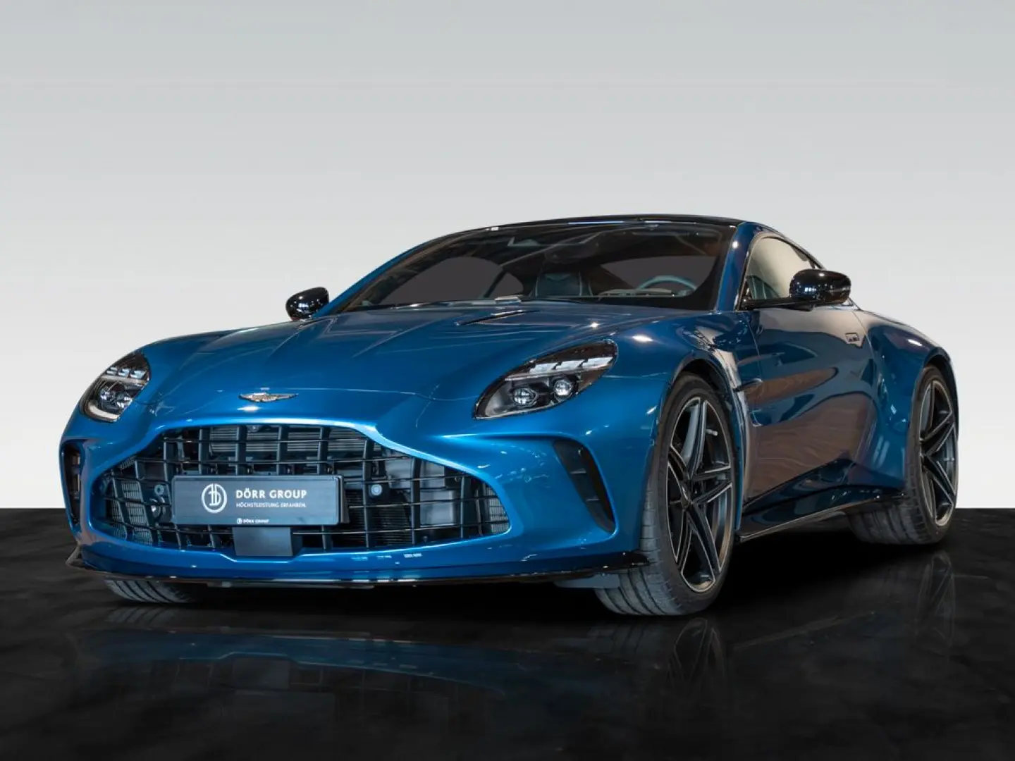 Aston Martin V8 Vantage MY25 | Plasma Blue | Launch Pack