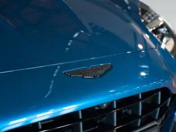 Aston Martin V8 Vantage MY25 | Plasma Blue | Launch Pack