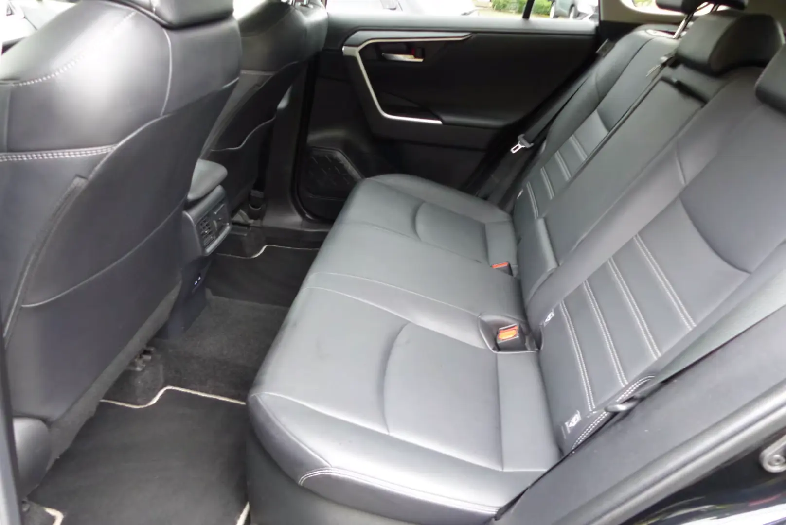 Toyota RAV4 Hybrid 4x4 Aut. Leder App Kamera DAB