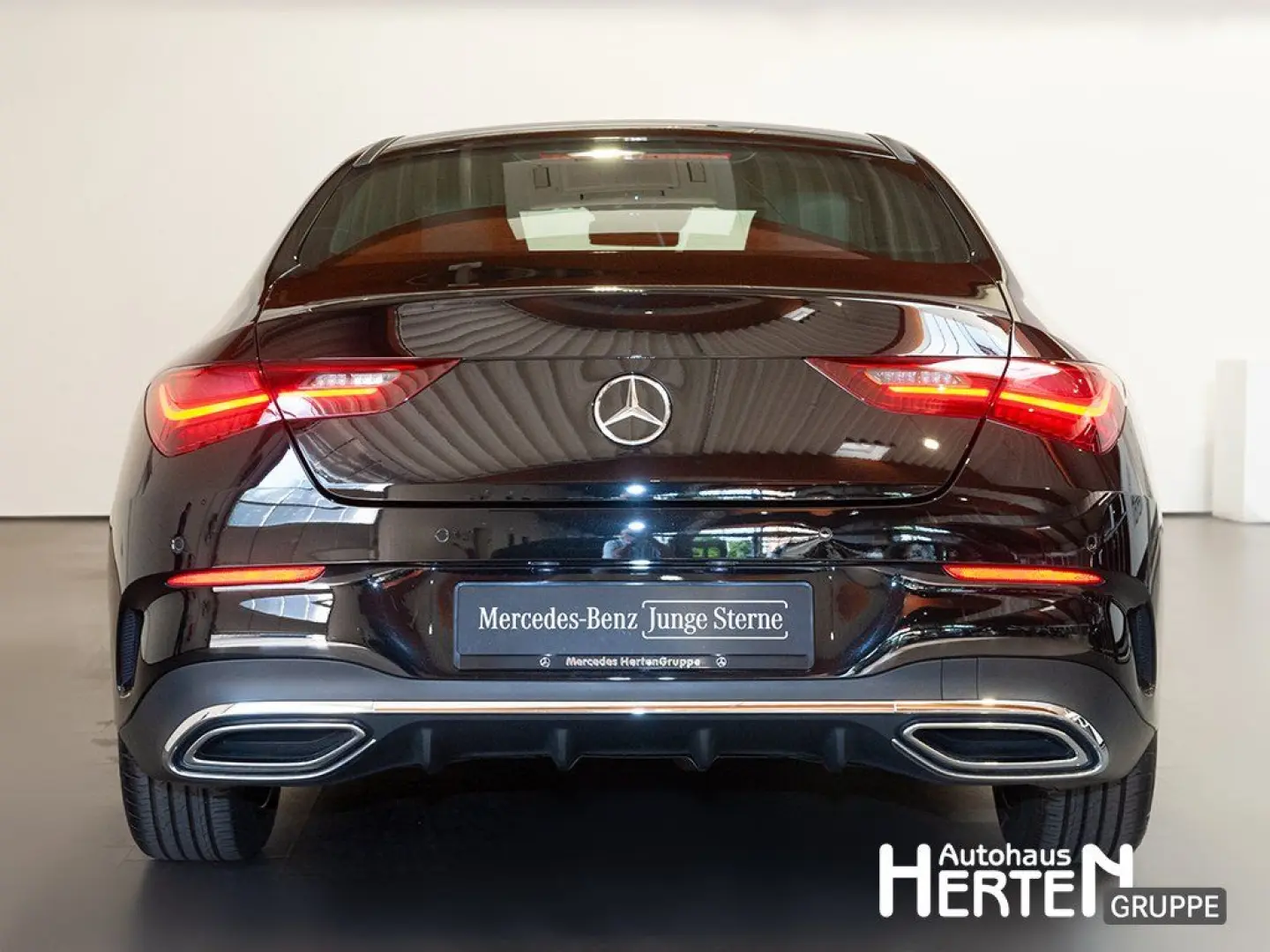 CLA 250 4M+AMG PREMIUM+AHK+MEMORY+LED+KAMERA