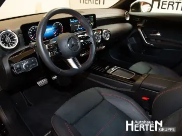 CLA 250 4M+AMG PREMIUM+AHK+MEMORY+LED+KAMERA
