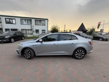 Renault Megane Blue dCi 116 EDC Intens