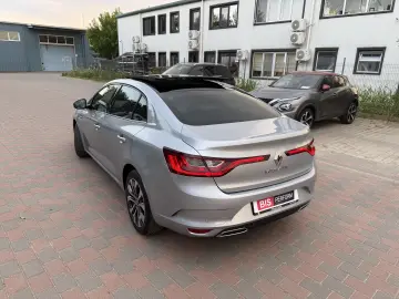 Renault Megane Blue dCi 116 EDC Intens