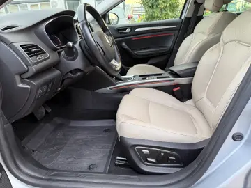 Renault Megane Blue dCi 116 EDC Intens