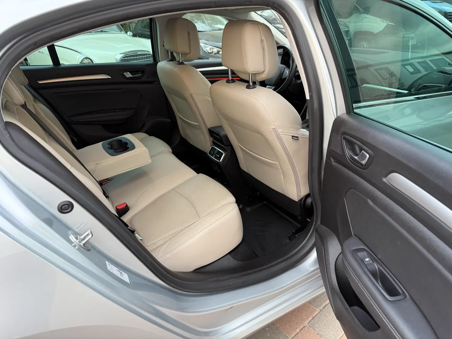 Renault Megane Blue dCi 116 EDC Intens