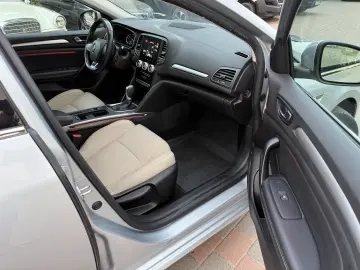 Renault Megane Blue dCi 116 EDC Intens