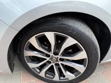 Renault Megane Blue dCi 116 EDC Intens
