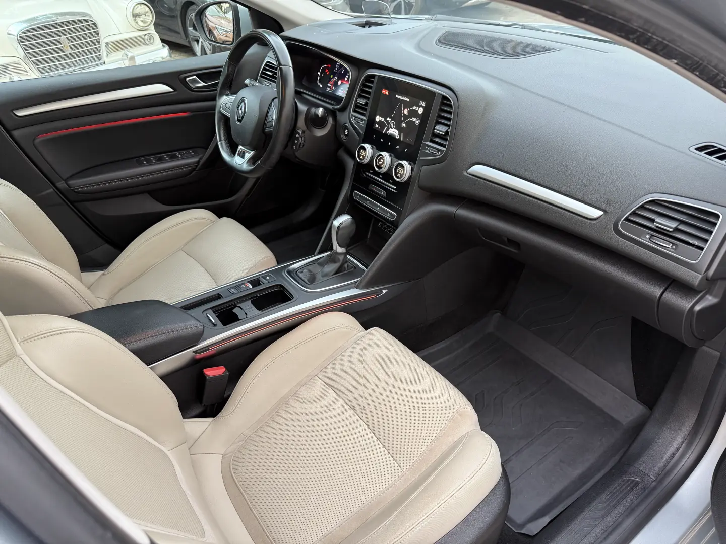 Renault Megane Blue dCi 116 EDC Intens