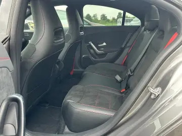 CLA 35 AMG 4Matic * Leder * Navi * Panoramadach