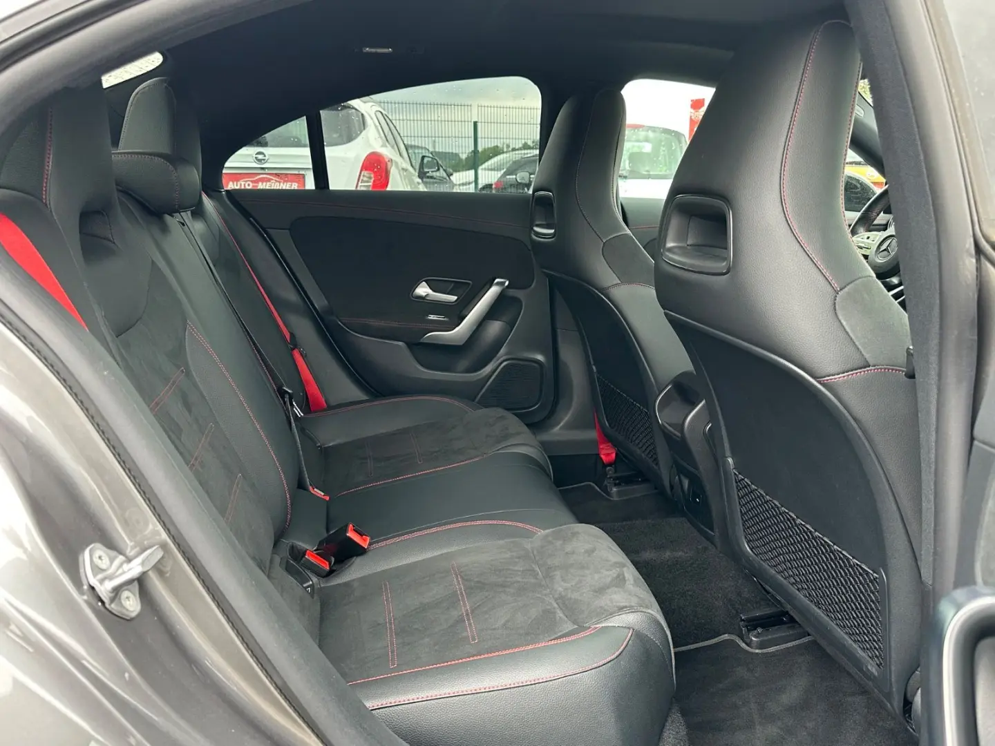 CLA 35 AMG 4Matic * Leder * Navi * Panoramadach