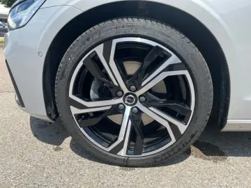 S60 B4 Plus Dark AHK+STH+SITZH+RFK+NAVI+TEMPOMAT