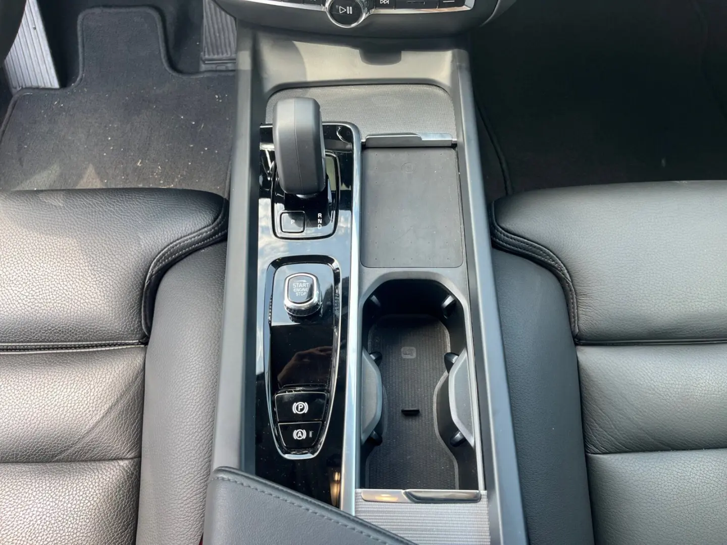 S60 B4 Plus Dark AHK+STH+SITZH+RFK+NAVI+TEMPOMAT