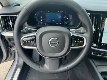 S60 B4 Plus Dark AHK+STH+SITZH+RFK+NAVI+TEMPOMAT