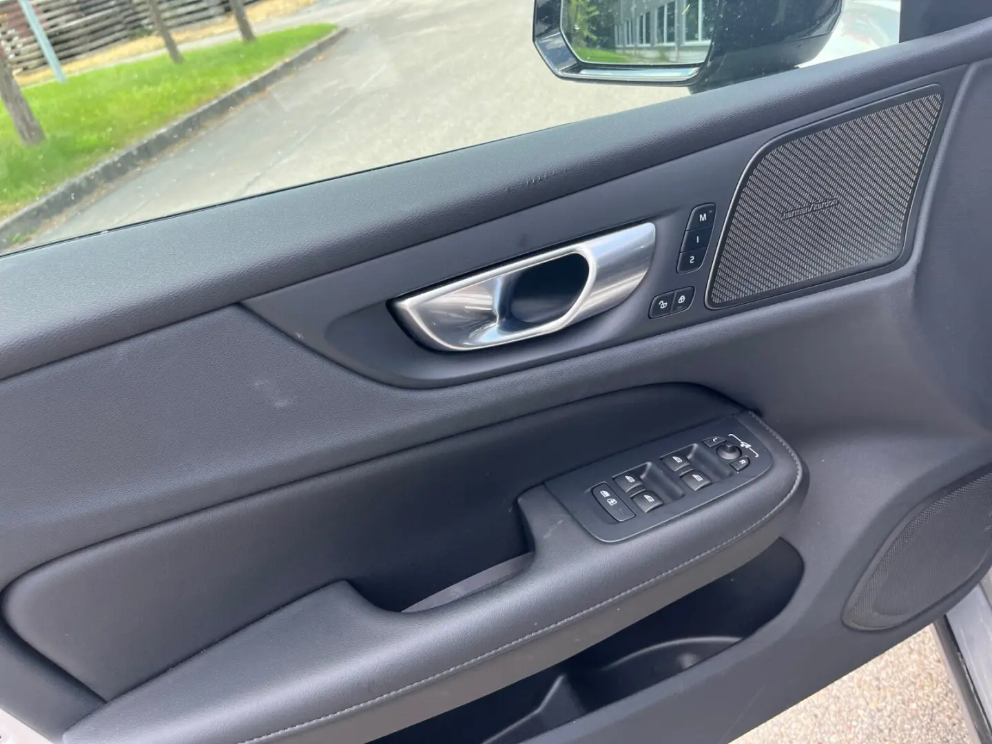 S60 B4 Plus Dark AHK+STH+SITZH+RFK+NAVI+TEMPOMAT