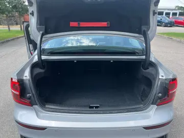 S60 B4 Plus Dark AHK+STH+SITZH+RFK+NAVI+TEMPOMAT