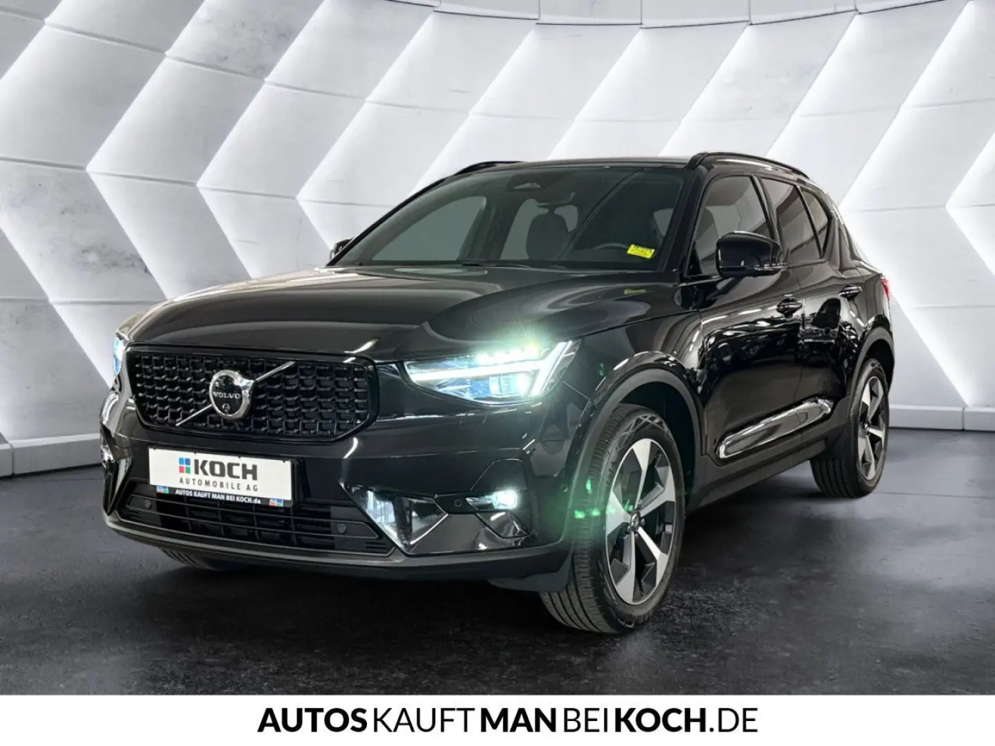 XC40 B4 2WD Plus Dark ACC AHK BLIS H/K 360° SHZ
