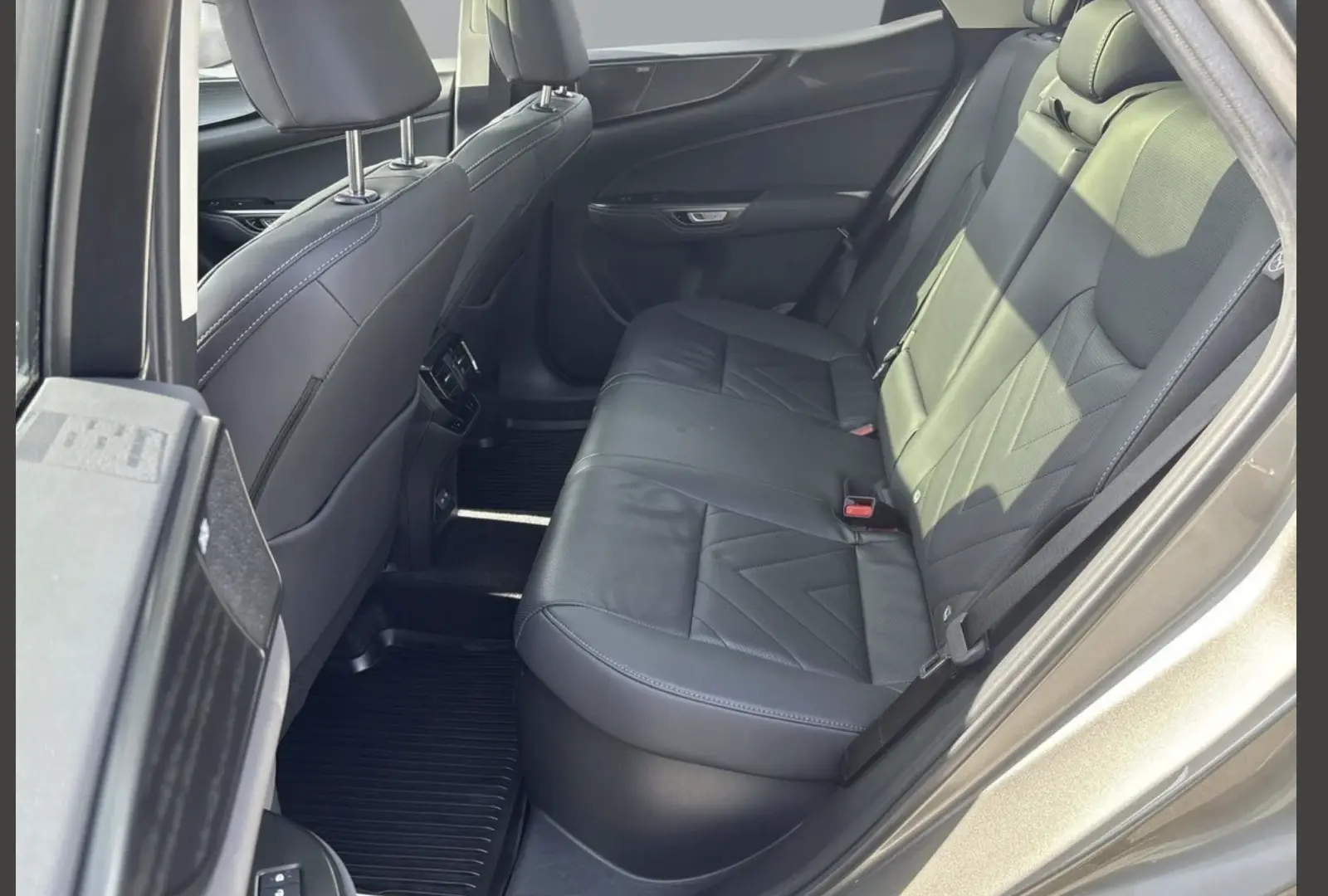 LEXUS NX 350h LUXURY