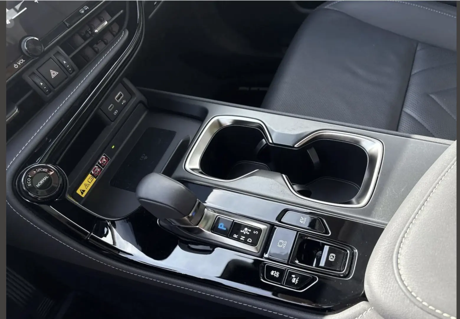 LEXUS NX 350h LUXURY