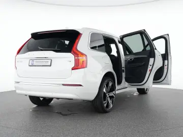 XC90 T8 Recharge AWD Plus Bright 22  AHK PANO