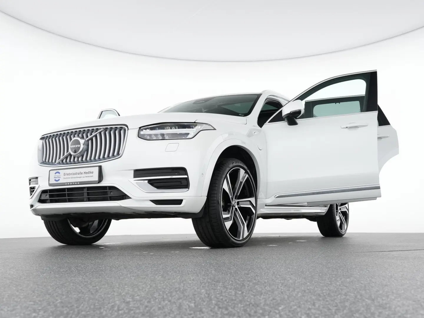 XC90 T8 Recharge AWD Plus Bright 22