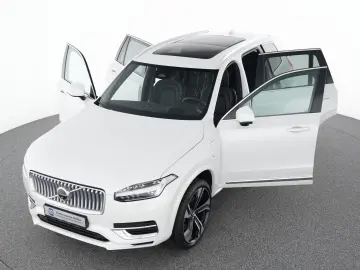 XC90 T8 Recharge AWD Plus Bright 22 AHK PANO