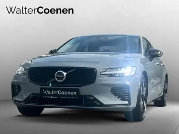 S60 T8 Recharge AWD Ultimate Dark 360 Bowers &