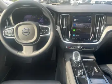 S60 T8 Recharge AWD Ultimate Dark 360° Bowers &