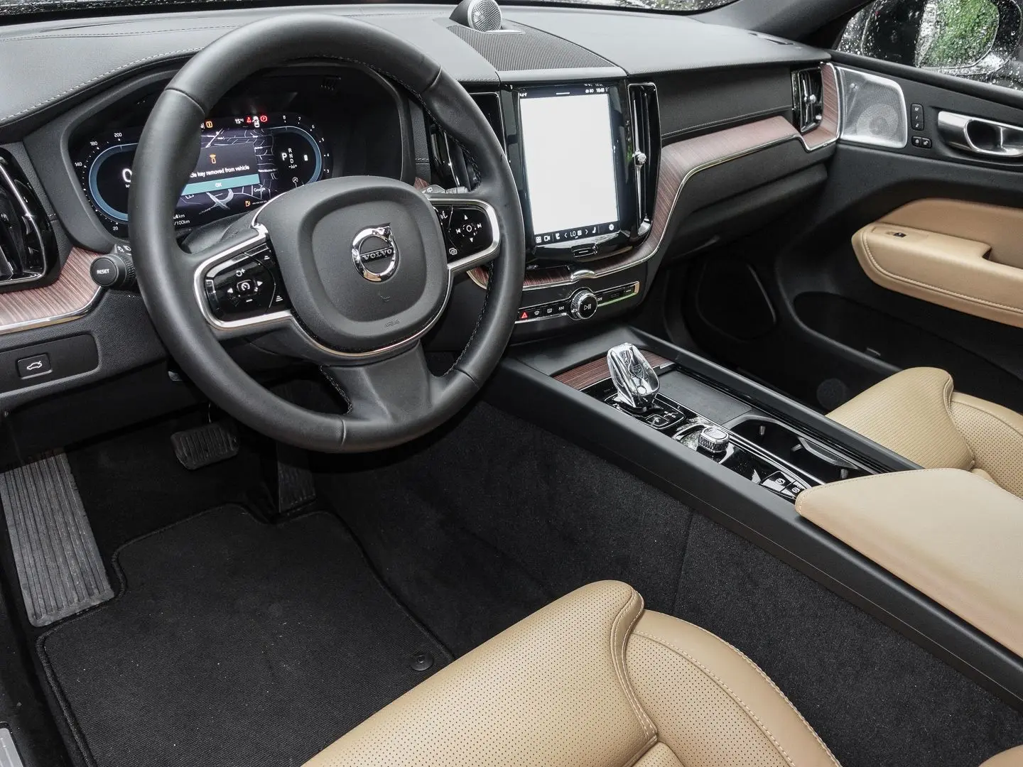 XC60 Ultra Dark AWD B5 Benzin EU6e HUD AD digita