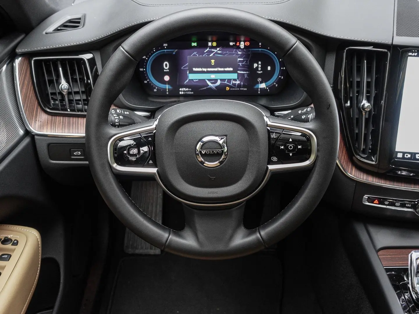 XC60 Ultra Dark AWD B5 Benzin EU6e HUD AD digita