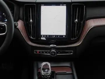 XC60 Ultra Dark AWD B5 Benzin EU6e HUD AD digita