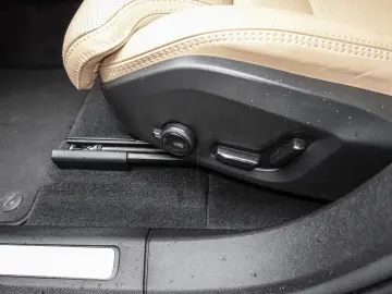 XC60 Ultra Dark AWD B5 Benzin EU6e HUD AD digita