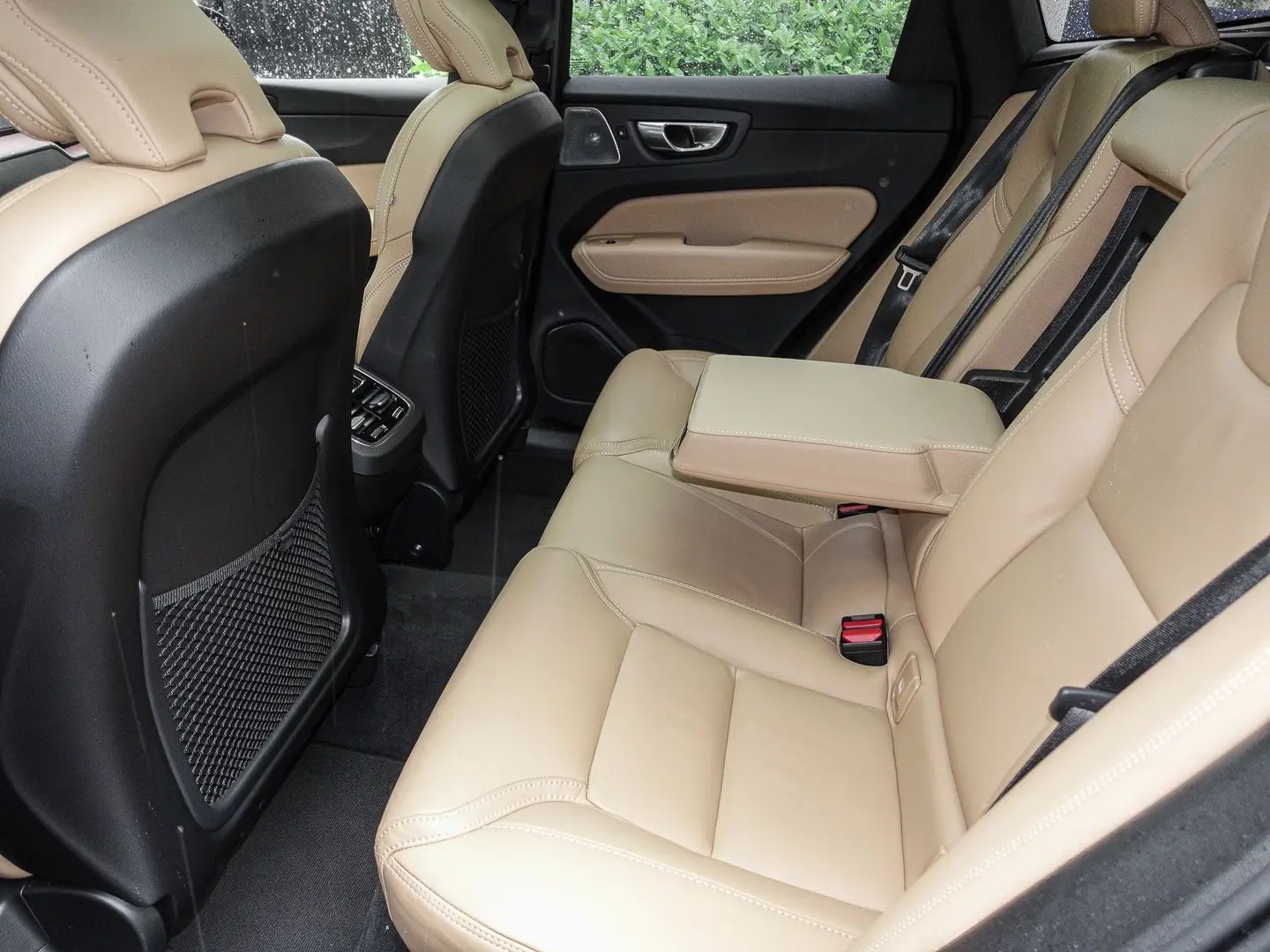 XC60 Ultra Dark AWD B5 Benzin EU6e HUD AD digita