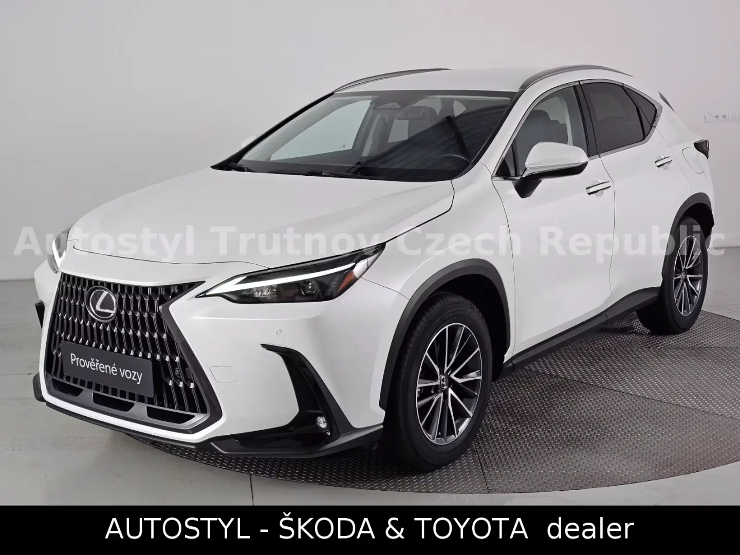 Lexus NX 350h 2.5HEV 244ps 4x4 BUSINESS PLUS
