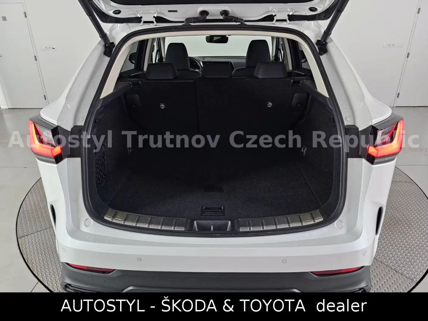 Lexus NX 350h 2.5HEV 244ps 4x4 BUSINESS PLUS