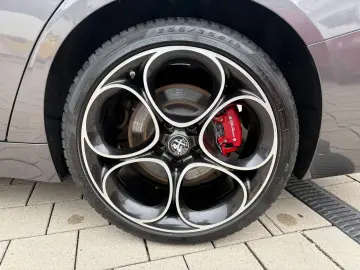 Giulia Competizione Q4