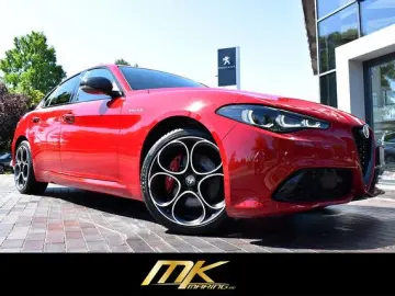 Giulia VELOCE Q4*MATRIX*ACC*CARPLAY*F1*H&K SOUND