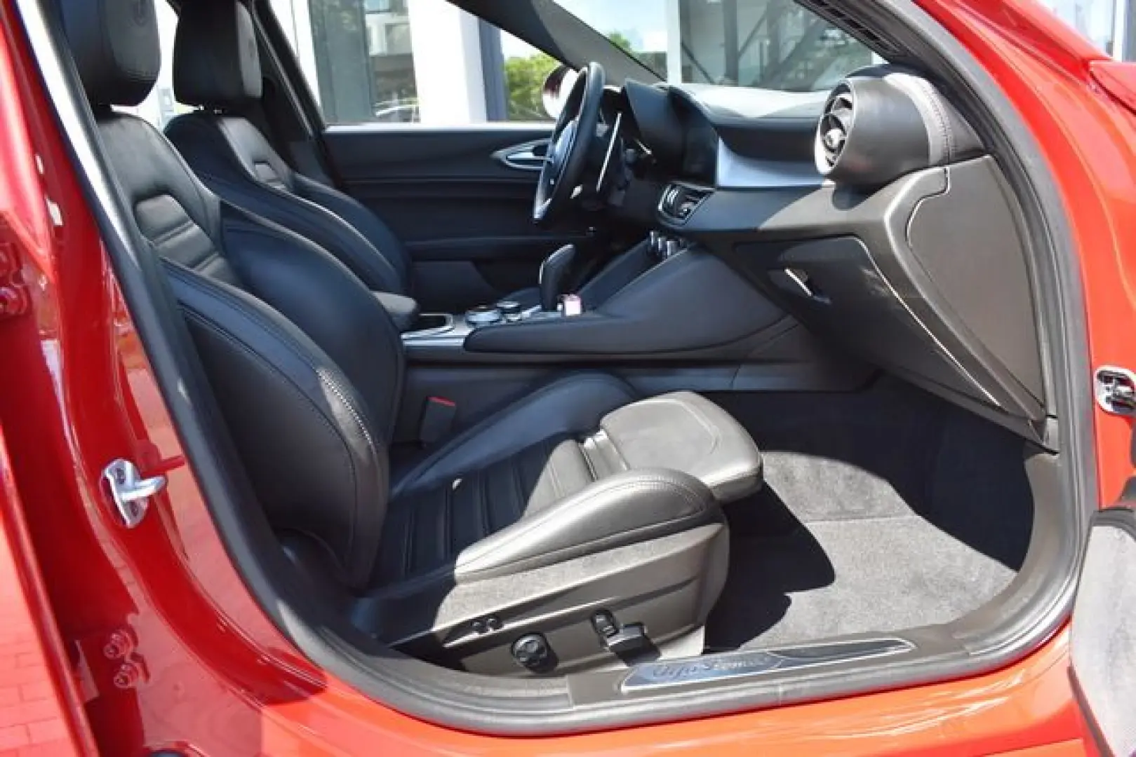 Giulia VELOCE Q4*MATRIX*ACC*CARPLAY*F1*H&K SOUND