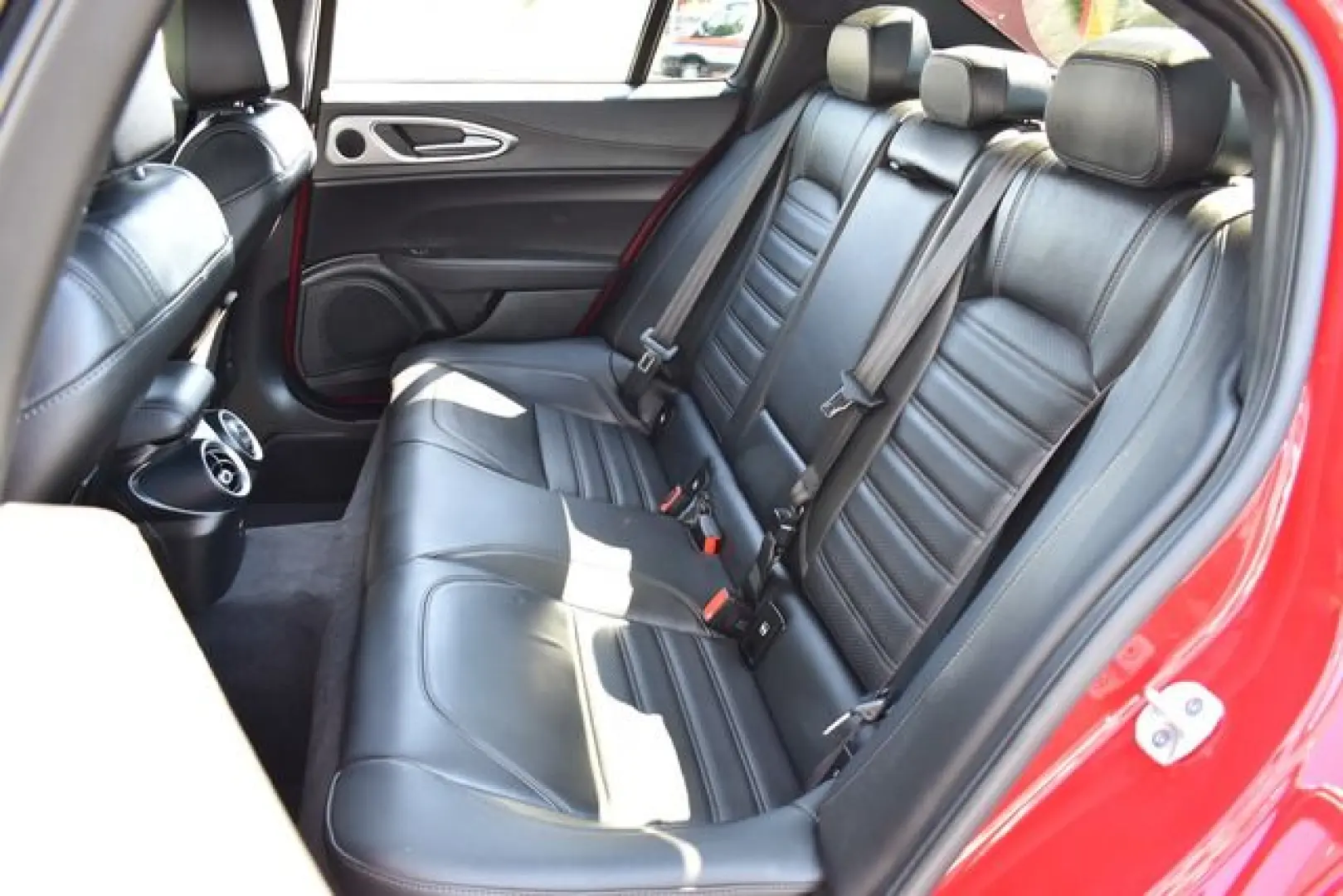Giulia VELOCE Q4*MATRIX*ACC*CARPLAY*F1*H&K SOUND