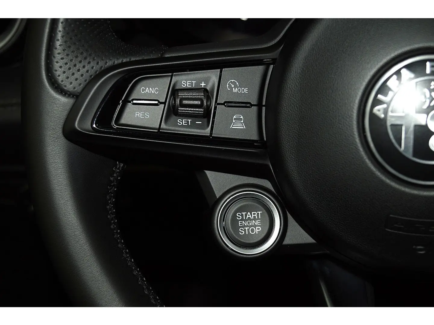 Tonale 1.6 Ti FULL LEDER FULL LED Harman-Kardon