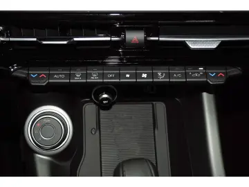 Tonale 1.6 Ti FULL LEDER FULL LED Harman-Kardon