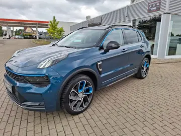 01 PHEV 360  KAMERA PANORAMA ACC KEYLESS SITZHEI