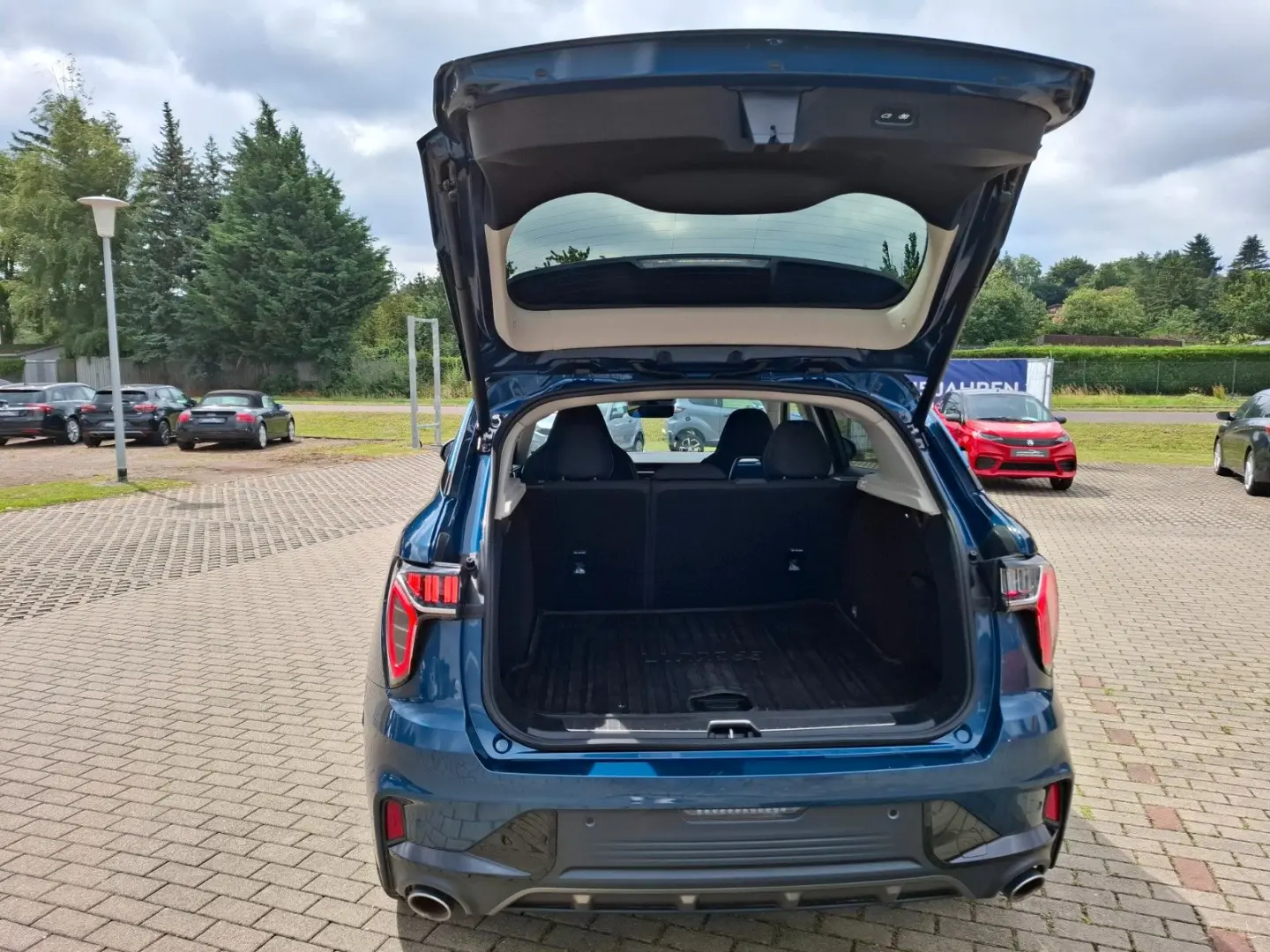 01 PHEV 360° KAMERA PANORAMA ACC KEYLESS SITZHEI