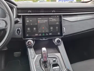 01 PHEV 360° KAMERA PANORAMA ACC KEYLESS SITZHEI