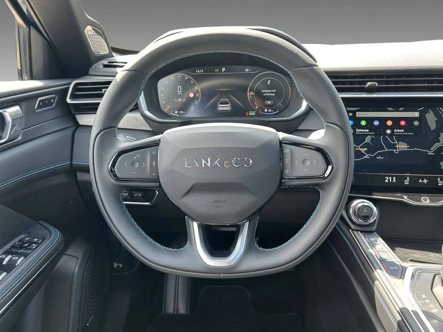 01 1.5TD PHEV DCTH+Panodach+360°+Infinity Sound